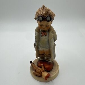 VTG Goebel Hummel Germany DOCTOR  #127 Figurine  The Last Bee TMK 5 1972-1979